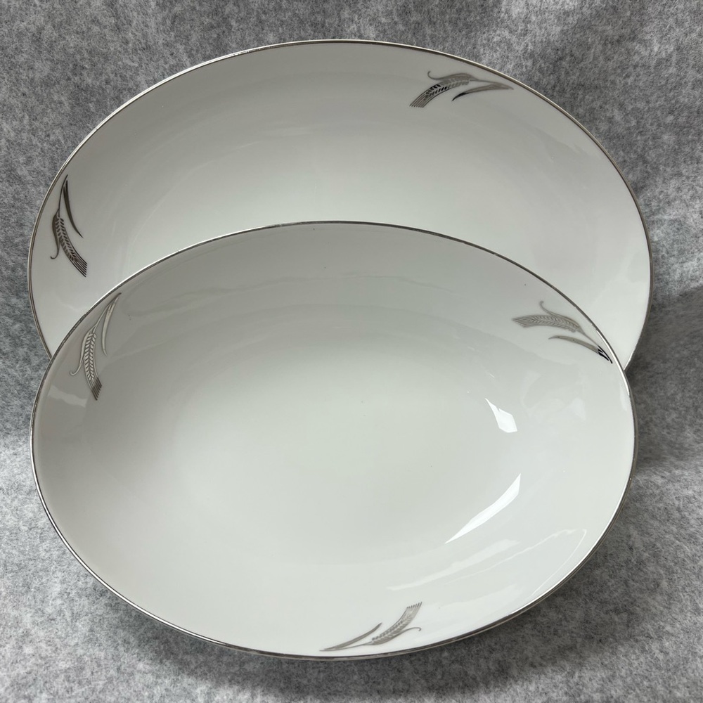 Fukagawa Arita pattern 931 (Full Crop) oval vegetable bowl and serving platter